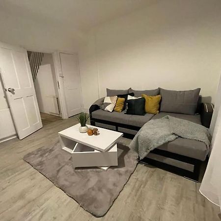 Comfy 2 Bedroom On Tower Bridge لندن المظهر الخارجي الصورة